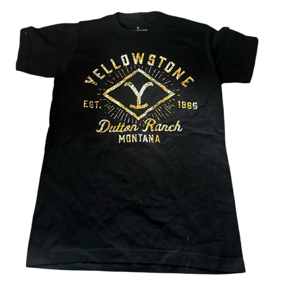 Yellowstone graphic tshirt size small nwt